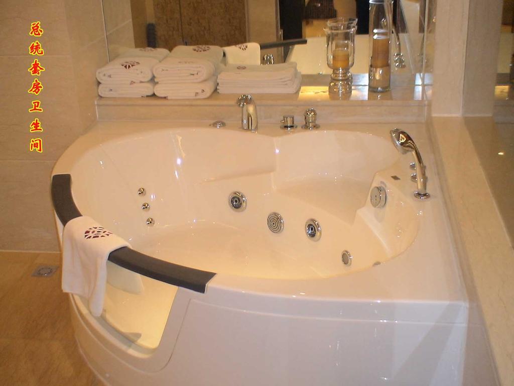 Tai'An Lijing Plaza Hotel Екстер'єр фото